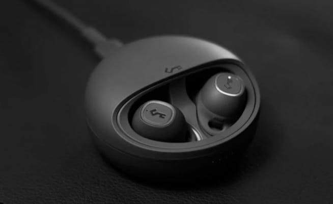 Product image of YX1 earphones